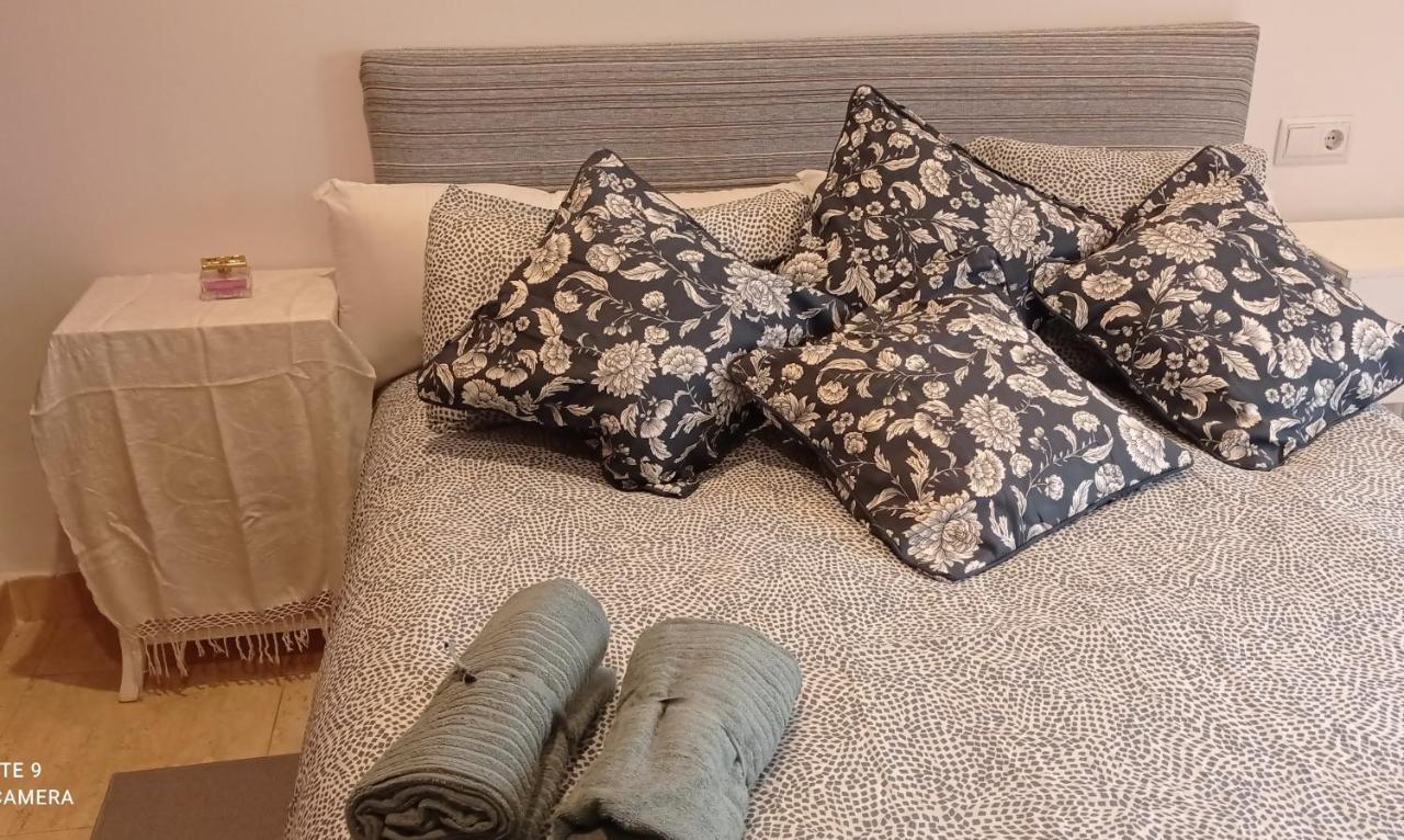 Max Friend'S Apartment อิบิซาทาวน์ ภายนอก รูปภาพ